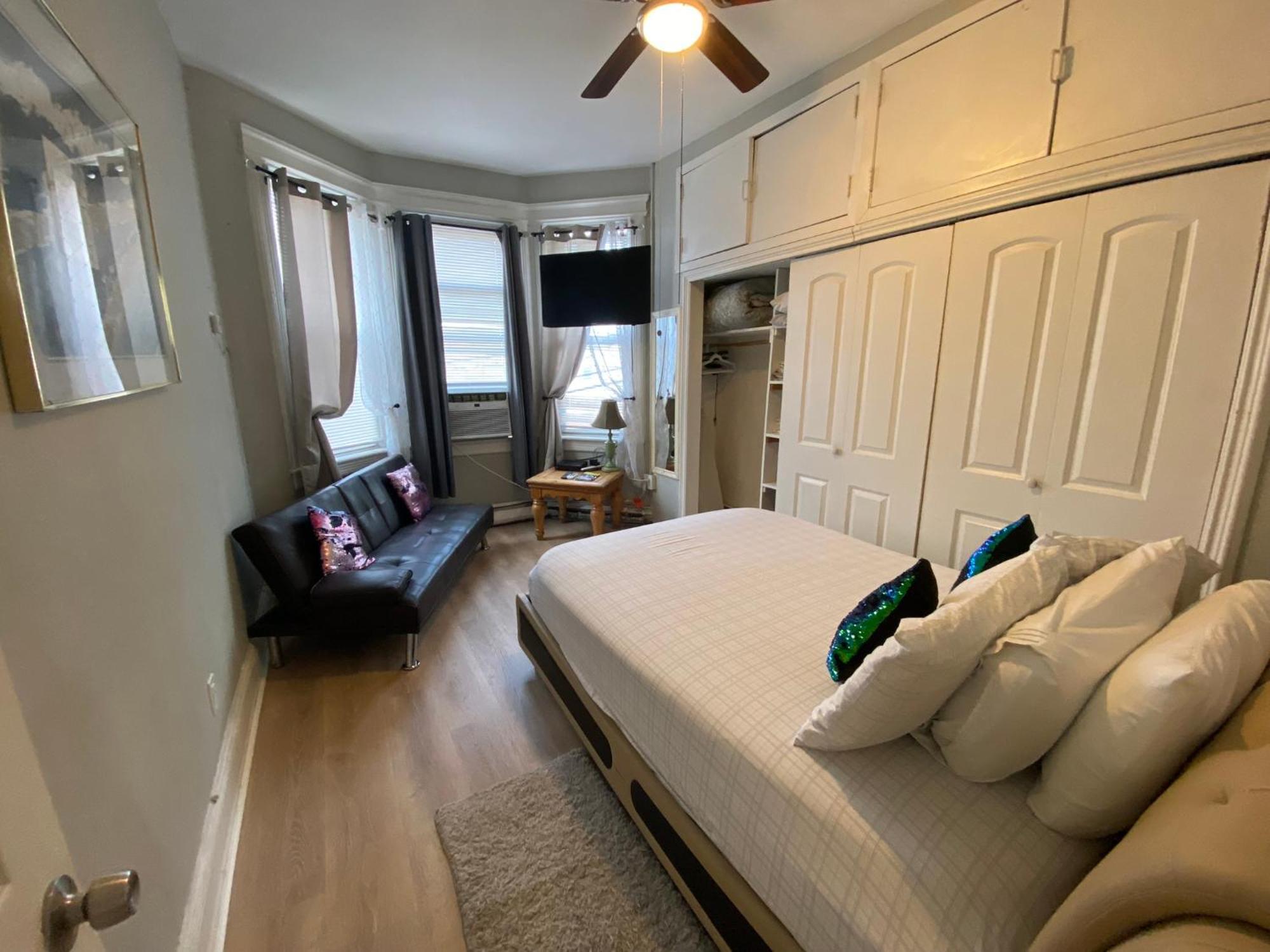 1 Cozy Apt In West Ny, New Jersey, At 2 Bloks From Bus Stop-15 Minutes 2Ny 7Minutes Via Nywaterway Ferry-Better Can'T Be!! Уэст-Нью-Йорк Экстерьер фото